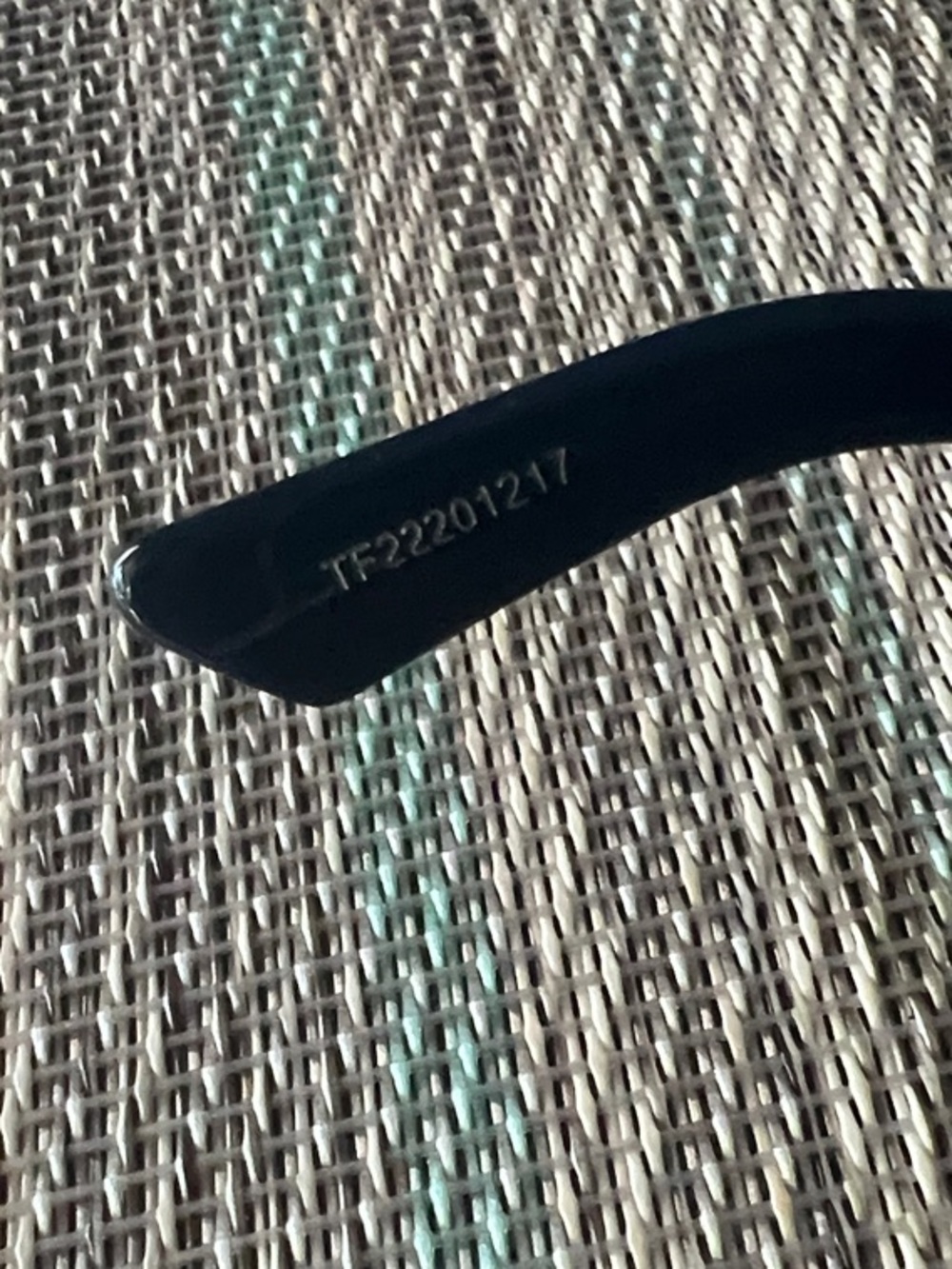 Dior Navy Blue Cat-Eye Sunglasses 💙 - Picture 5 of 11
